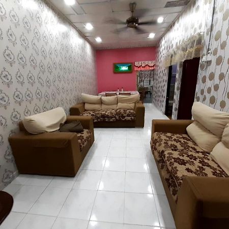 Bemban Garden Homestay Batu Gagah Exterior foto